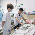 “立刻手術(shù)！” 隨州市中心醫(yī)院多學(xué)科協(xié)作為85歲老人搶回生機(jī)